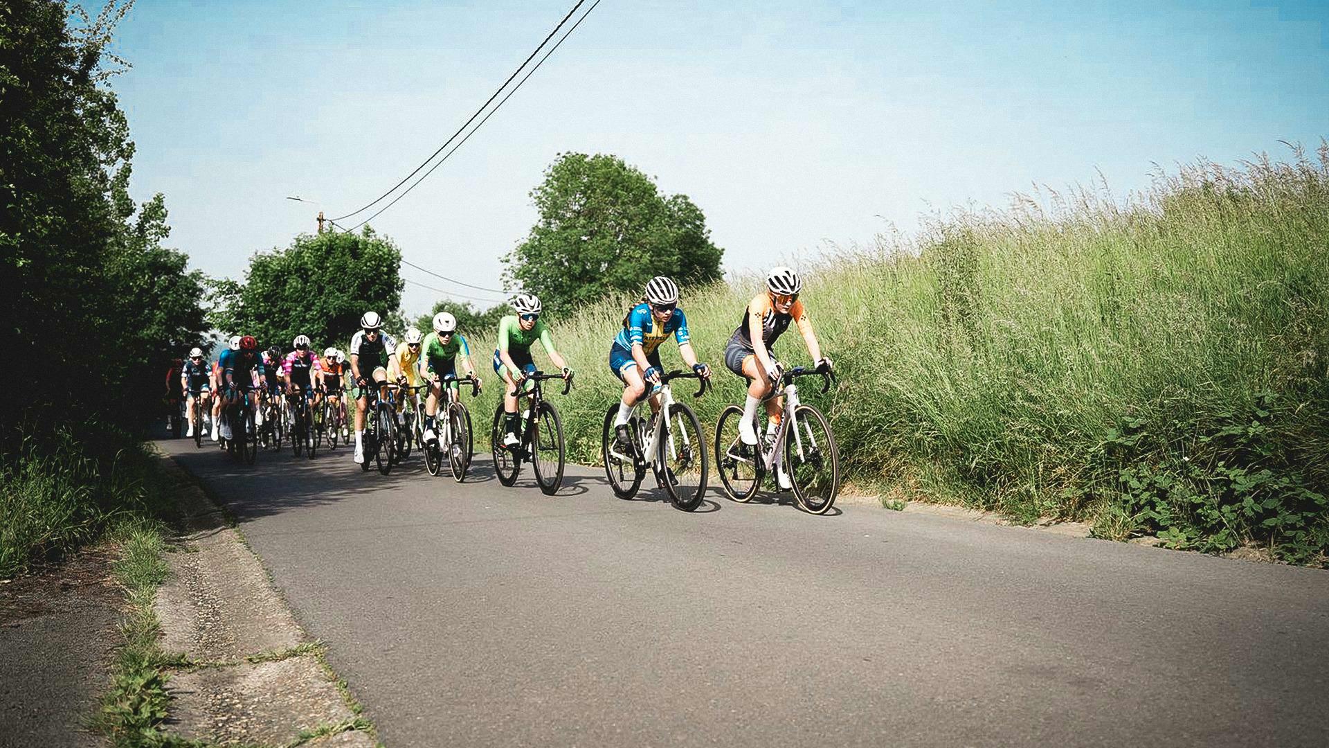 Charlesworth sprints to victory in Women U17 race