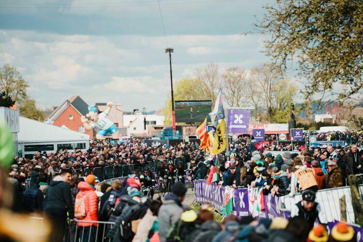 Take the shuttle bus to a Tour of Flanders fan zone